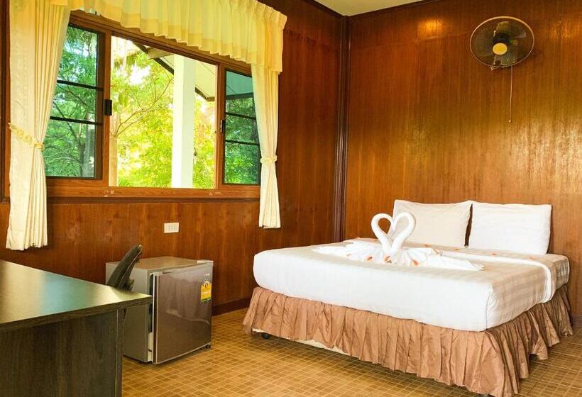 マウンテンビュースタンダードルーム, Golden Hill Resort
