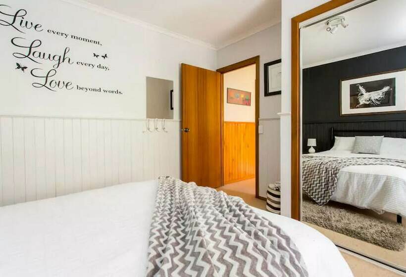 침실 3개 주택, Adriennes Country Retreat