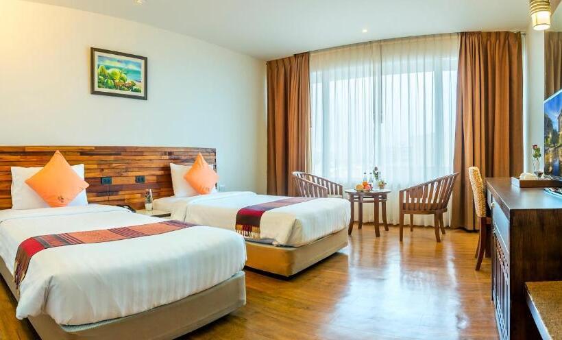 Номер Superior, Buri Sriphu
