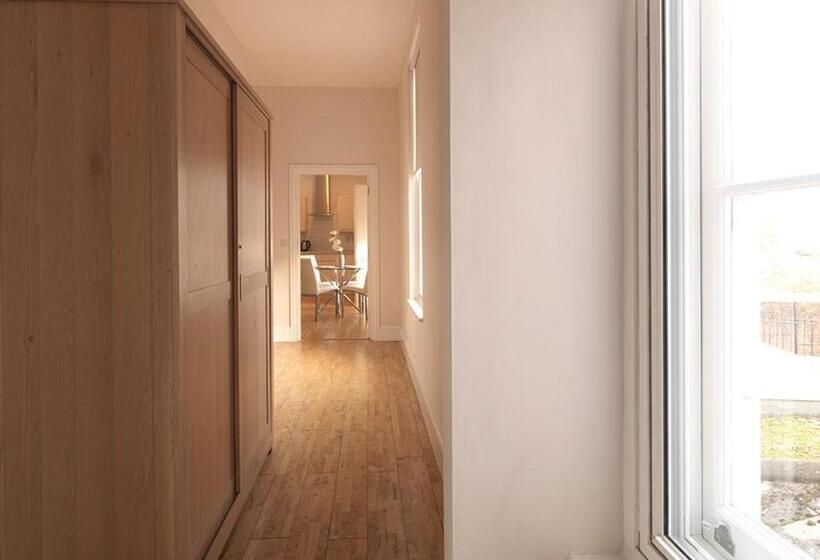 带2个卧室的公寓, Andover Apartments