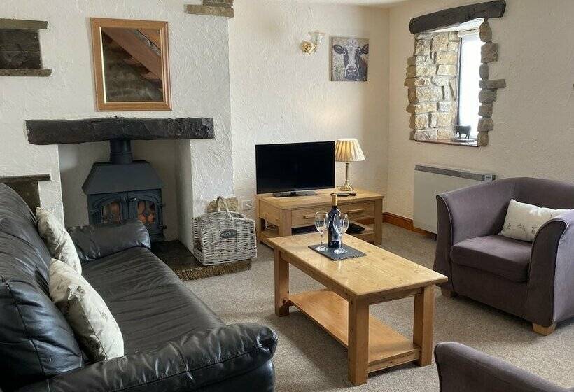 Дом 2 Спальни, Craven Garth Cottages