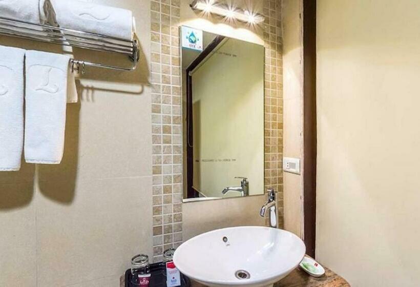 Номер Deluxe, Aakar Lords Inn Saputara