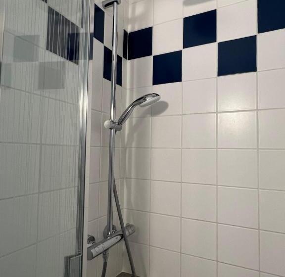 Номер Стандарт, Hôtel Le Laury S