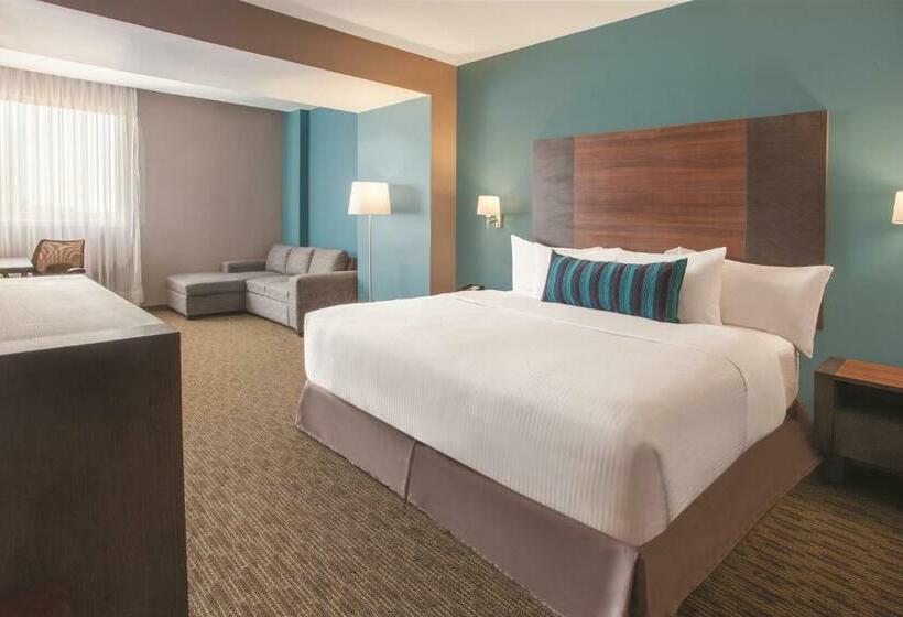 اتاق سوپریور با تخت بزرگ, La Quinta By Wyndham Aguascalientes