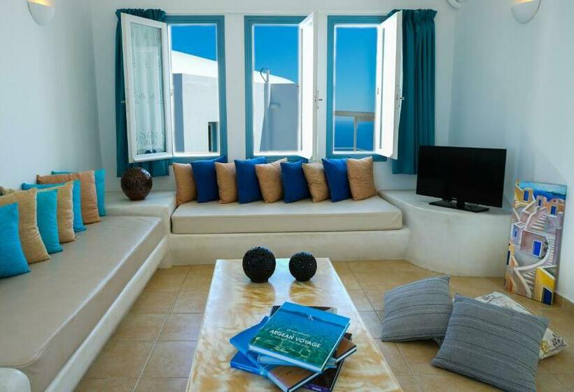带按摩浴盆的套房, Athiri Santorini