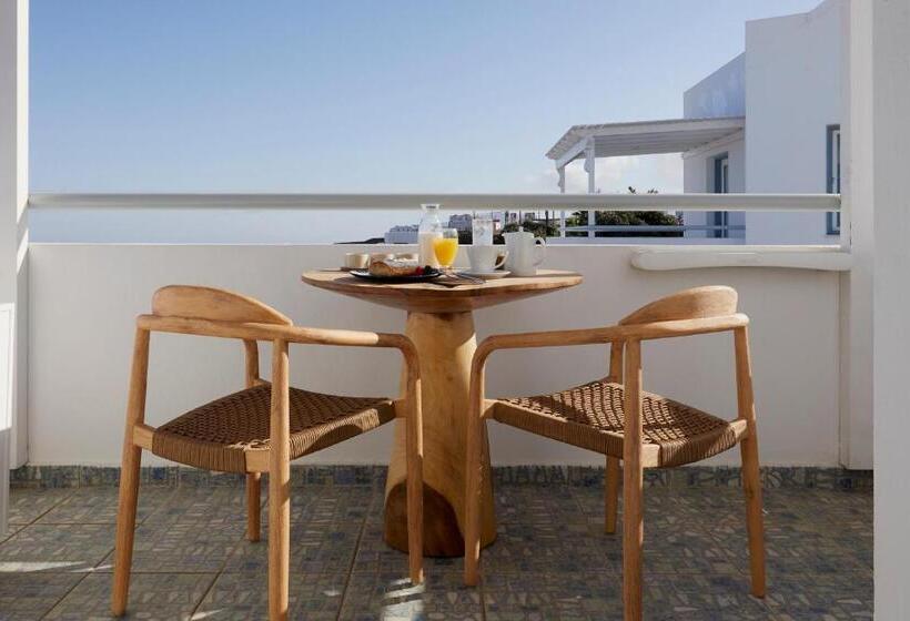 带按摩浴盆的套房, Athiri Santorini