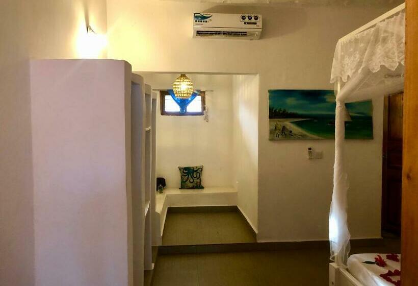 Номер Стандарт с Балконом, Bahati Villa