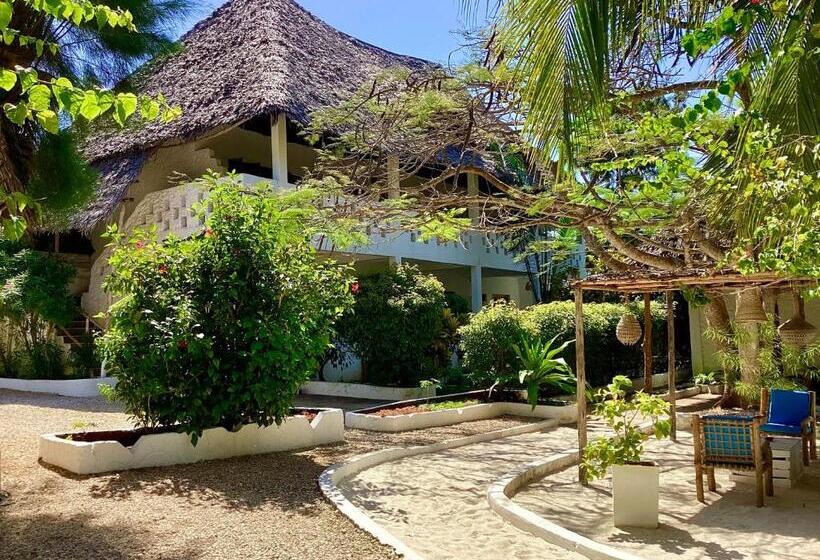 Номер Стандарт Трехместный, Bahati Villa