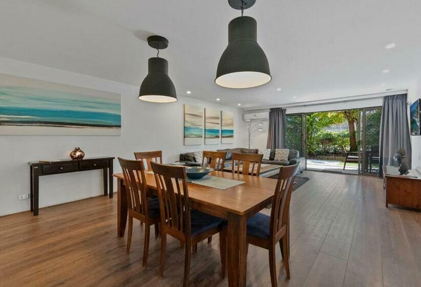 Апартаменты 3 Спальни, Noosa Boutique Apartments & Elkhorn Villas