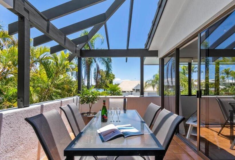Апартаменты 3 Спальни, Noosa Boutique Apartments & Elkhorn Villas