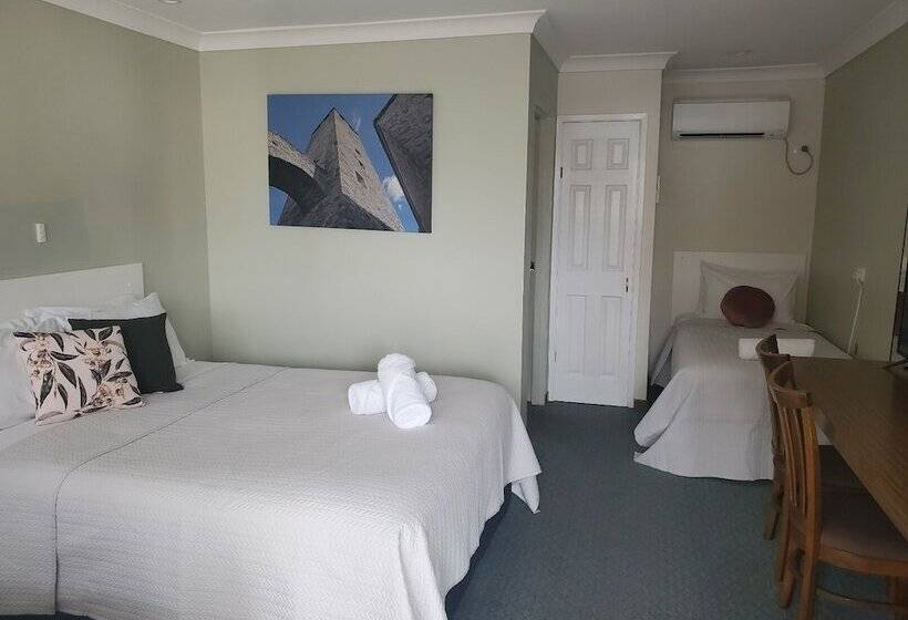 Номер Стандарт, Roydons Motor Inn
