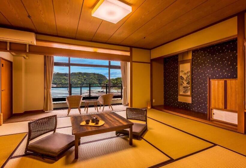 Четырехместный Номер Стандарт Вид на Море, Ooedo Onsen Monogatari Premium Koshinoyu