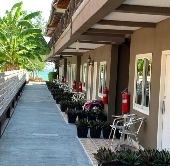 Номер Deluxe, Bella Vista Beach Resort Koh Lipe