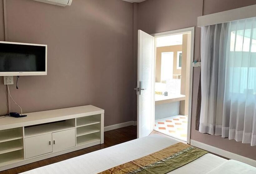Номер Deluxe, Bella Vista Beach Resort Koh Lipe