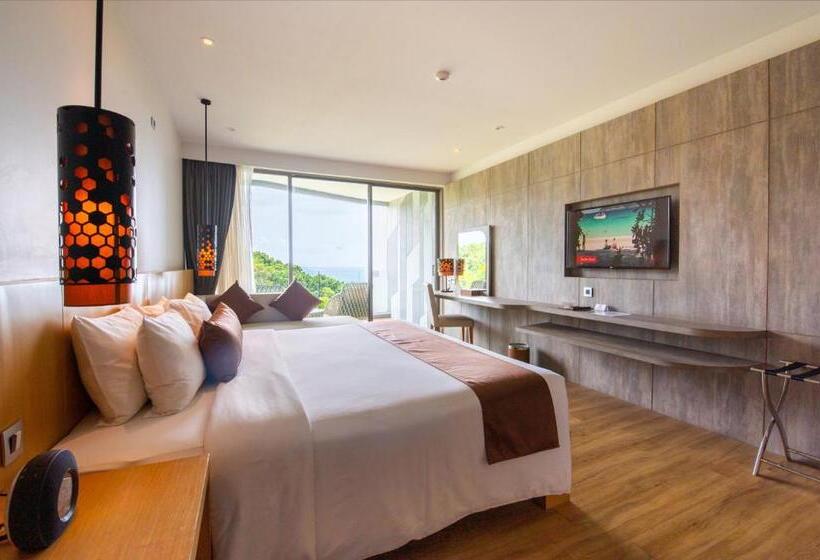Номер Deluxe Вид на Море Боковой, Crest Resort & Pool Villas   Sha Extra Plus