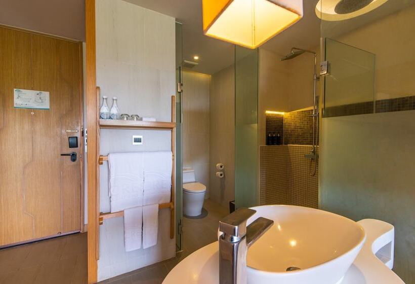 Номер Deluxe, Crest Resort & Pool Villas   Sha Extra Plus