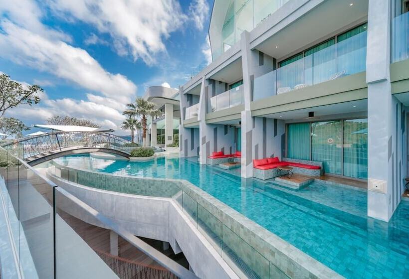 Номер Deluxe Вид на Море, Crest Resort & Pool Villas   Sha Extra Plus