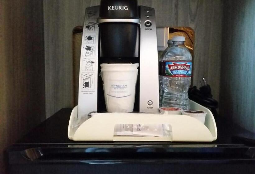 Люкс, Silverstone Inn & Suites Spokane Valley