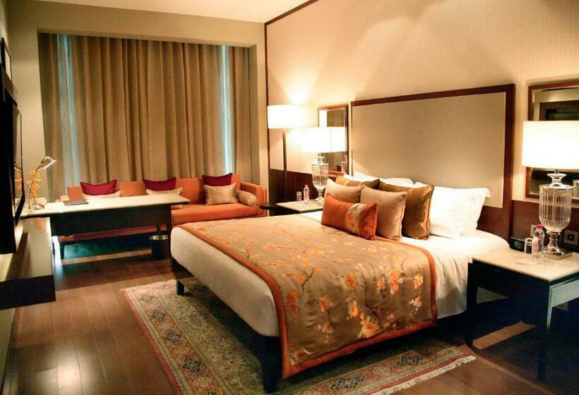 带大床的豪华间, Taj Bangalore
