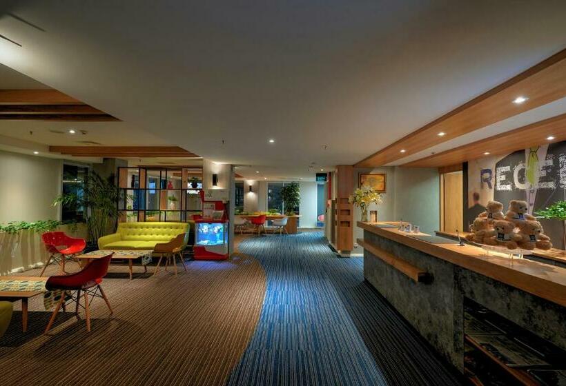 Классический Номер, Deka Hotel Surabaya Hr Muhammad