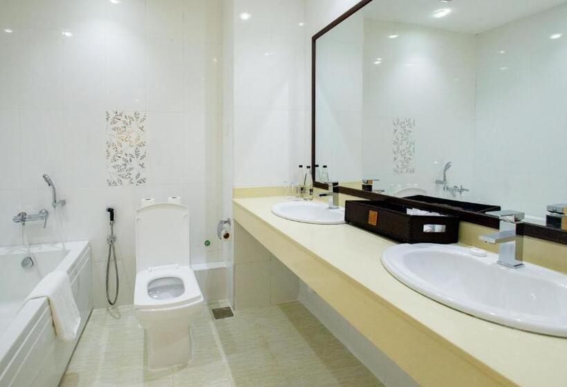 Люкс Вид на Море, Prideinn Paradise Beach Resort & Spa Mombasa