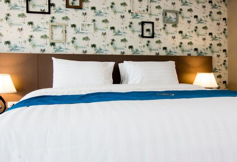 디럭스 룸, The Phu Beach Hotel   Sha Plus