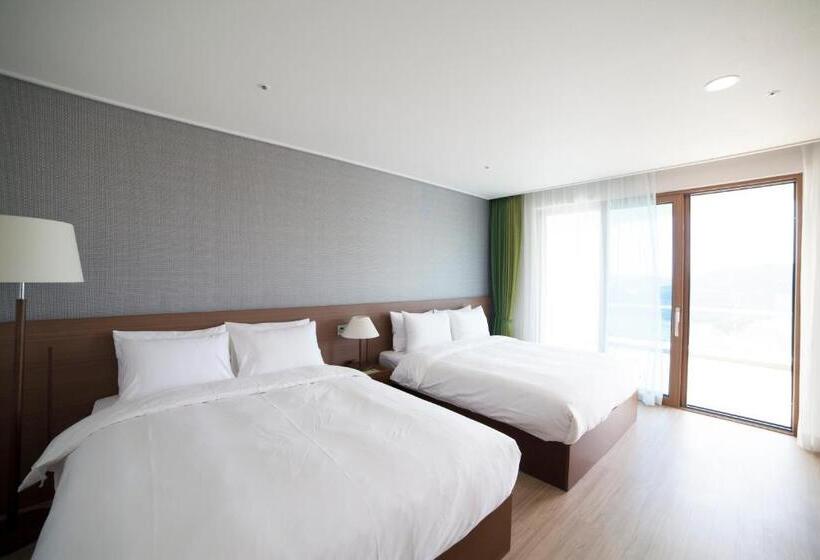 Полулюкс, Dongwon Youthhostel