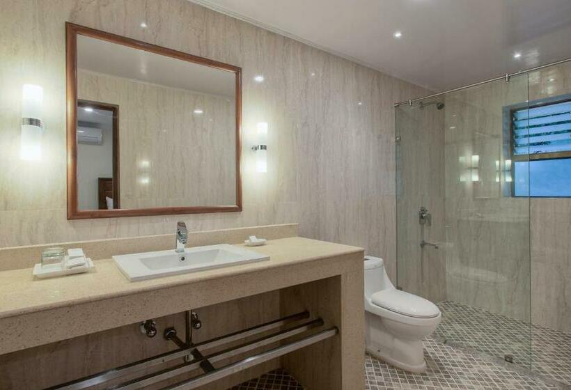 带3个卧室的别墅, Seashell Suites And Villas