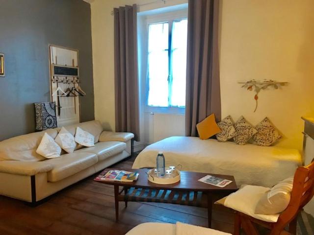 标准三人间, B&b Le Miroir Aux Fées Bordeaux