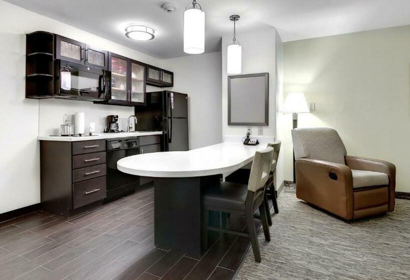 Люкс Кровать Кинг, Candlewood Suites Waco, An Ihg