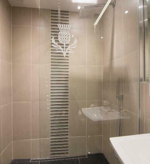 استودیوی استاندارد, Court Residence Apart
