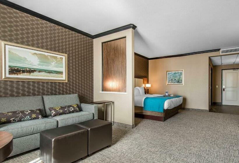 Люкс Кровать Кинг, The Heritage Inn & Suites, Ascend  Collection