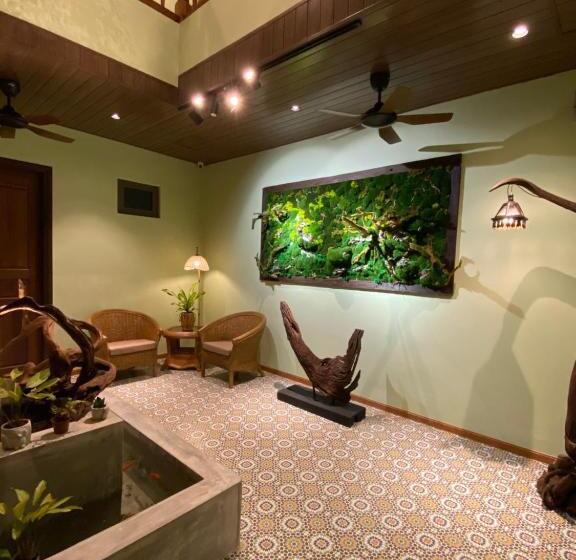 Люкс Deluxe Кровать Кинг, Kelantan House