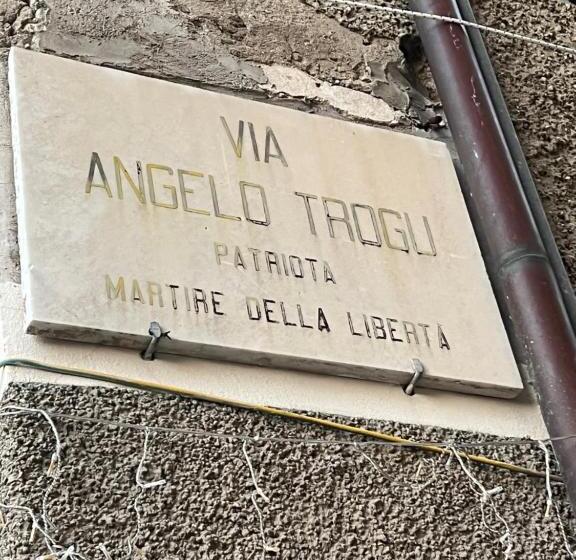 اتاق دوبلکس, La Torretta A San Terenzo