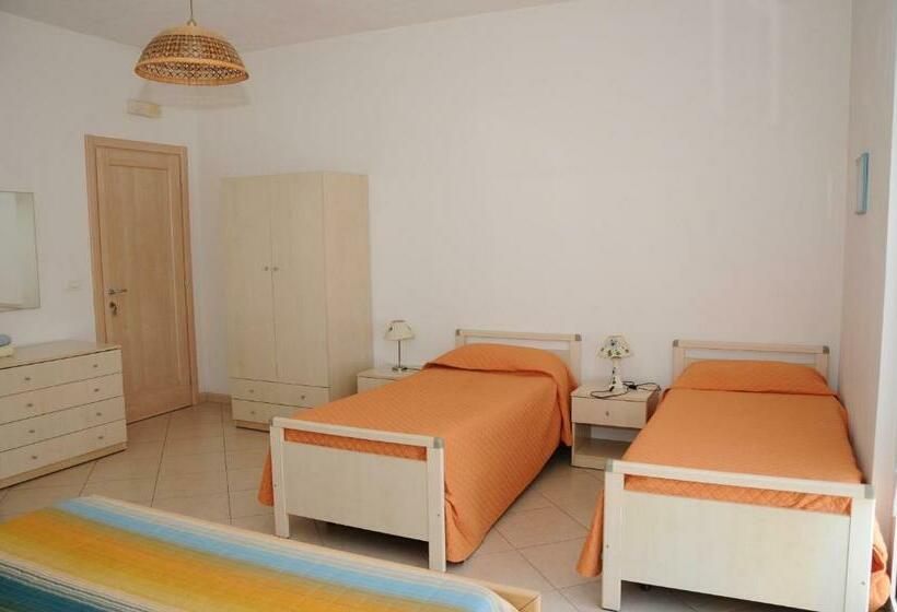 اتاق استاندارد چهار تخته, B&b Il Giardinetto Pachino