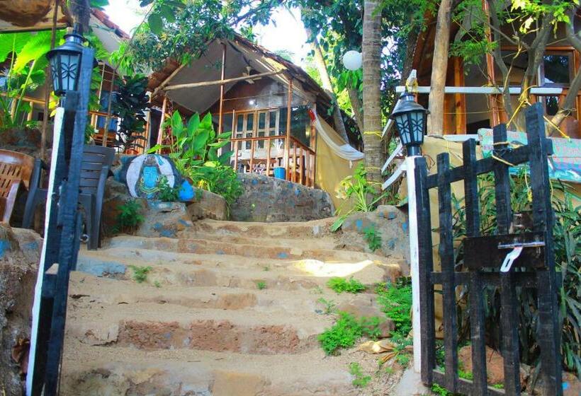 一居室高级别墅, Shiv Sai Huts
