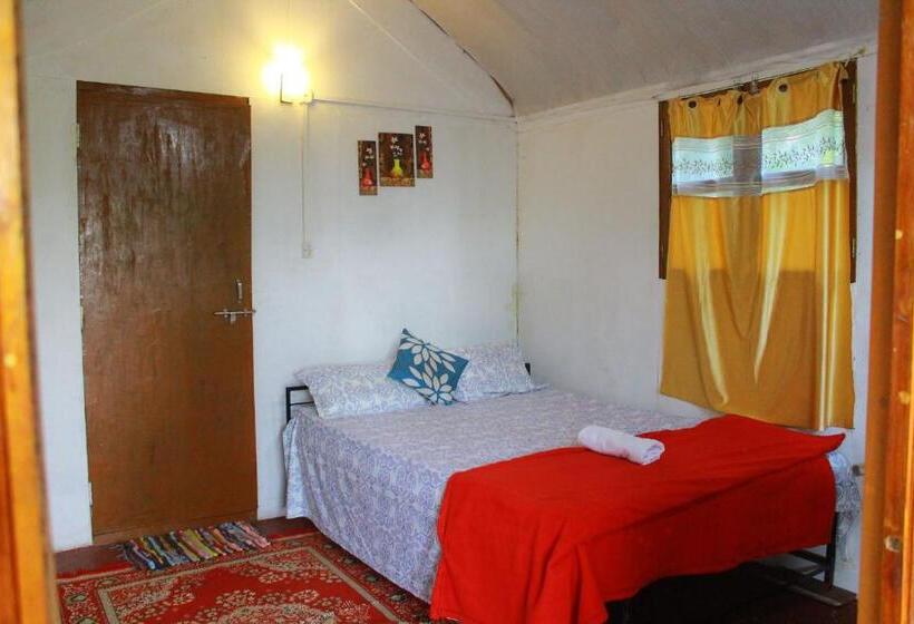经济房, Shiv Sai Huts