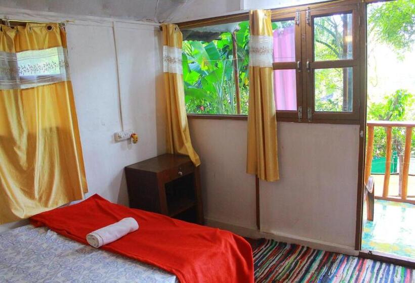 经济房, Shiv Sai Huts