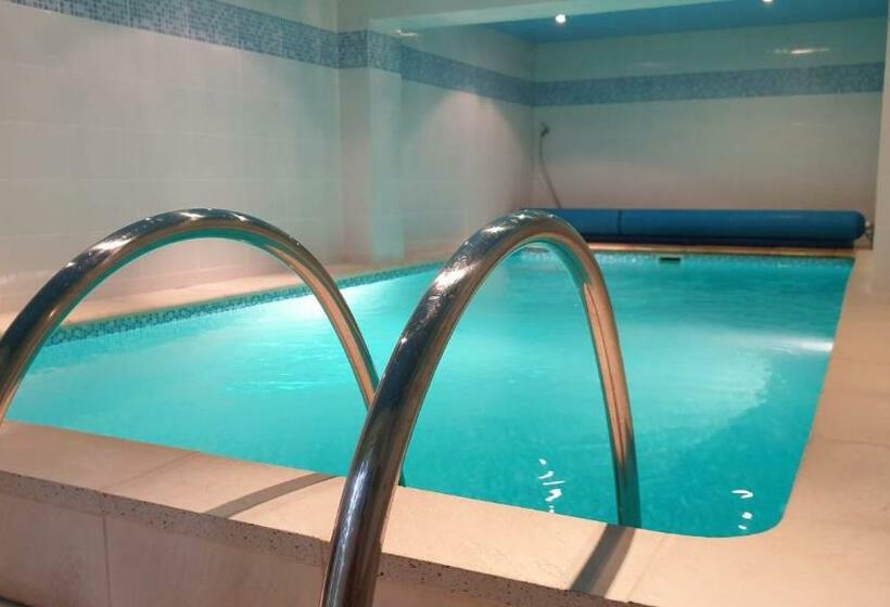 低层单卧公寓, Pension Aspen Harrachov