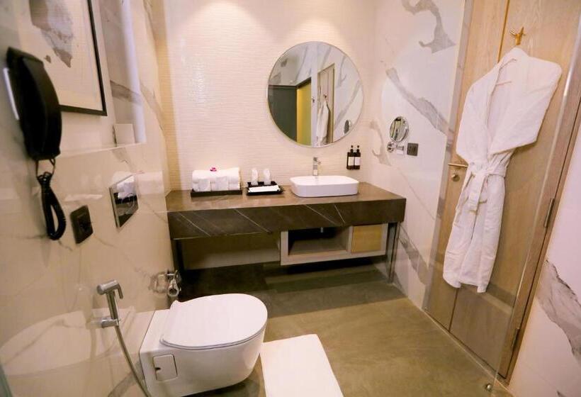 Люкс, Regenta Place Amritsar By Royal Orchid Hotels Limited