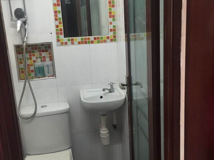 اتاق استاندارد, Paris Guest House