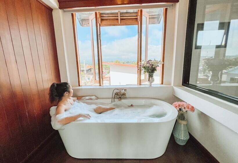 Люкс с Балконом, Pai Cherkaew Boutique House