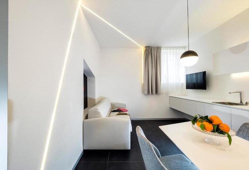 سوئیت رویال, Duomo Suites & Spa
