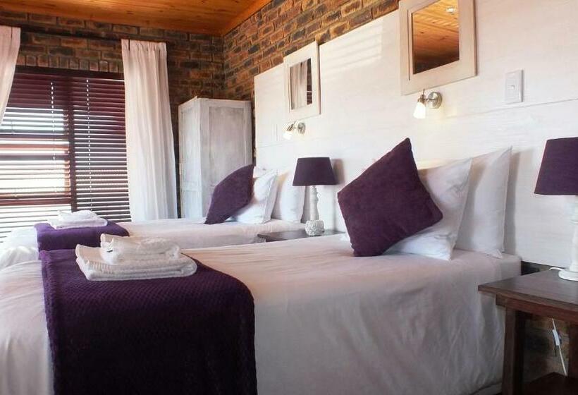 Номер Стандарт Вид на Горы, White Shark Guest House