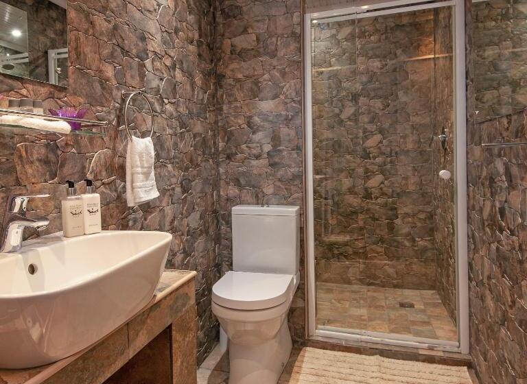Номер Стандарт Вид на Горы, White Shark Guest House