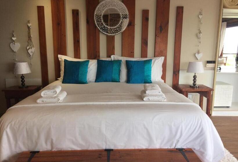 Номер Deluxe Кровать Кинг, White Shark Guest House