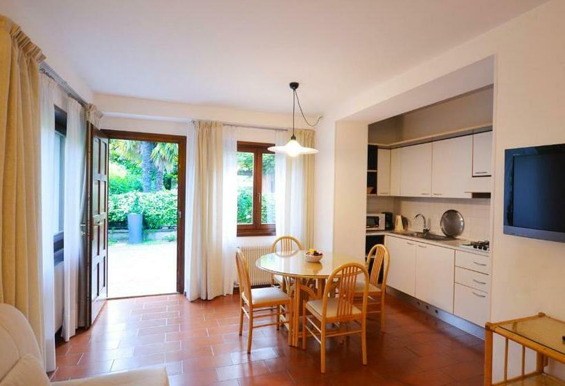 Apartament 2 Sypialnie, Villa Phoenix   Lake Apartments