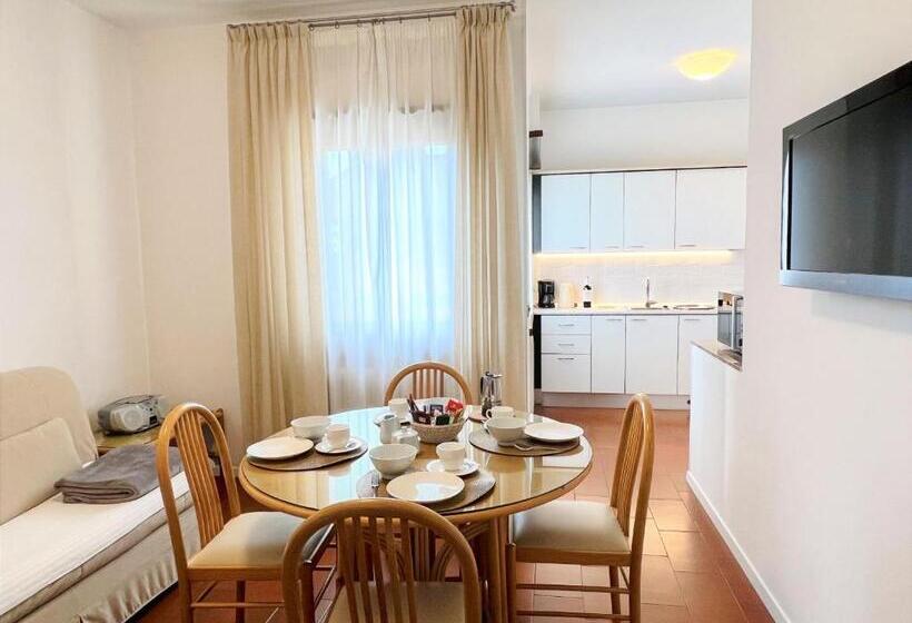Apartament 2 Sypialnie, Villa Phoenix   Lake Apartments