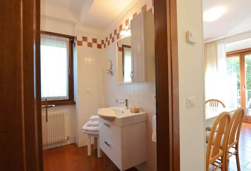 Apartament 2 Sypialnie z Tarasem, Villa Phoenix   Lake Apartments