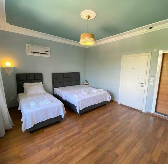اتاق لوکس سه تخته, Antalya B&b